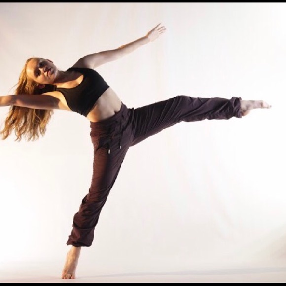 Meet your Posher, Anna - Picture 4 of 5